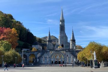 FRAncja: Lourdes i jaskinie betharram